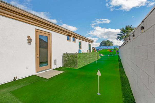Backyard, Exterior