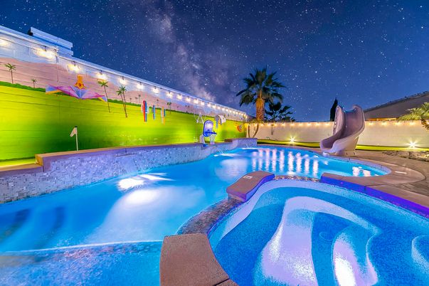 Exterior, Playground, Pool