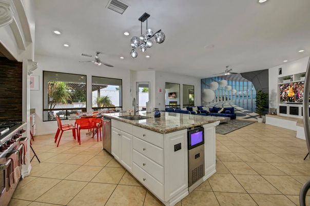 Dining room, Interior, Kitchen, Pendant Lights, Recessed Lighting