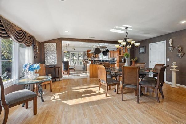Chandelier, Dining room, Interior, Kitchen, Pendant Lights, Recessed Lighting, Wood Texture Flooring