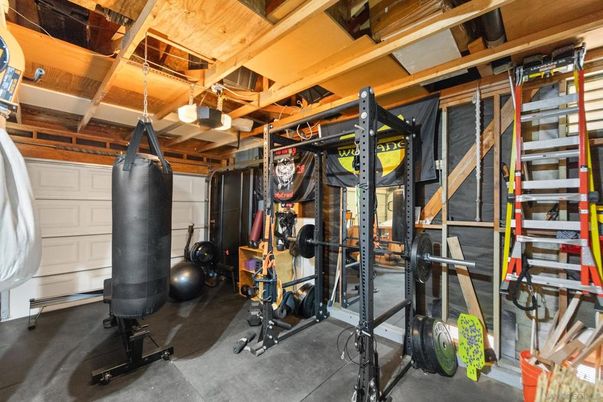 Fitness Equipment, Interior, Wooden Beams