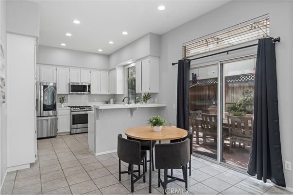 Dining room, Interior, Kitchen, Recessed Lighting, Stainless Steel Appliances