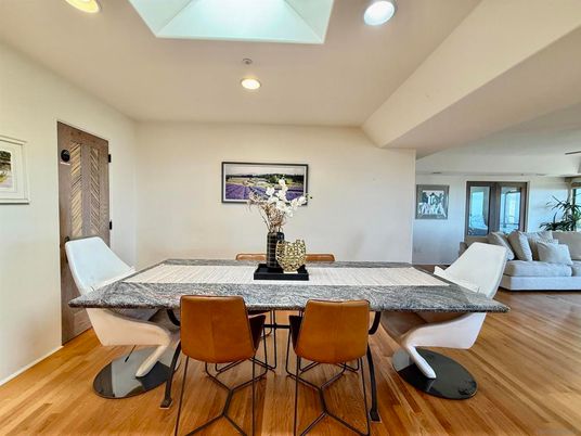 Dining room, Interior, Living room, Recessed Lighting, Wood Texture Flooring