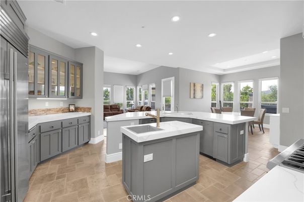 Dining room, Interior, Kitchen, Recessed Lighting, Stainless Steel Appliances