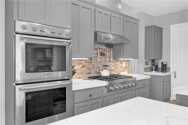 Interior, Kitchen, Stainless Steel Appliances