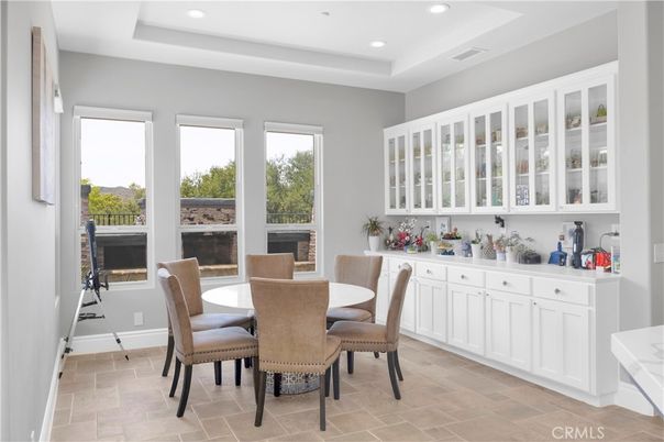 Dining room, Interior, Recessed Lighting
