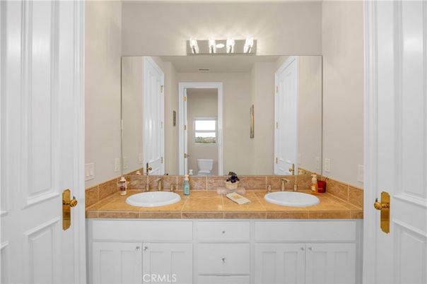 Bathroom, Dual Sink Vanities, Interior, Tile Countertops
