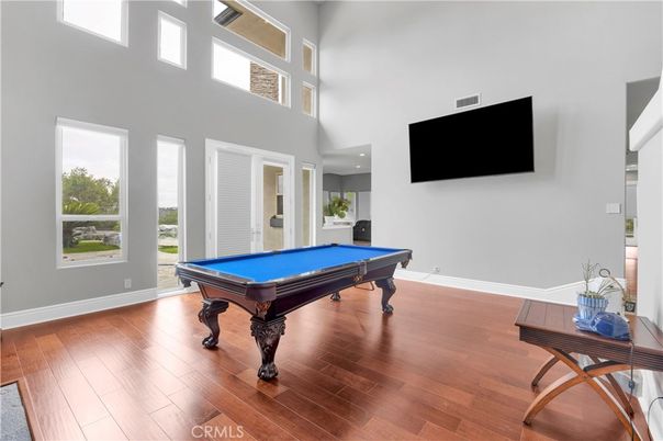 Billiard Table, Game Room, Interior, Wood Texture Flooring