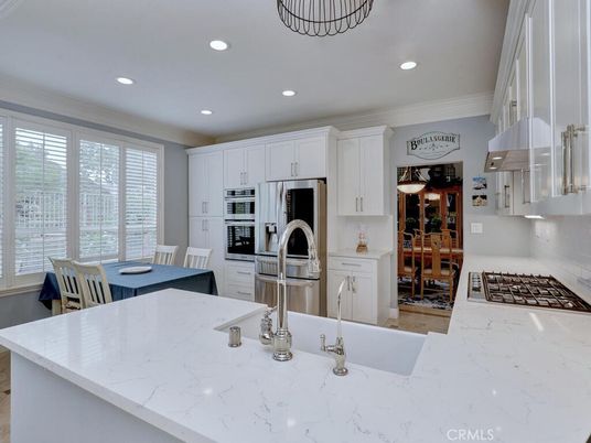 Dining room, Interior, Kitchen, Recessed Lighting, Stainless Steel Appliances