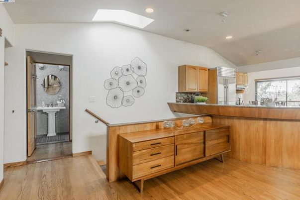 Interior, Recessed Lighting, Wood Texture Flooring