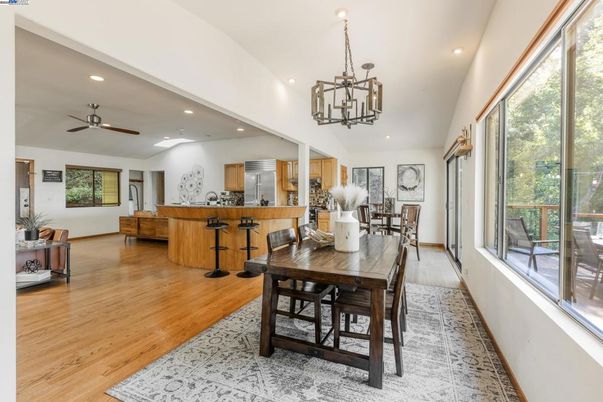 Chandelier, Dining room, Interior, Pendant Lights, Recessed Lighting, Wood Texture Flooring