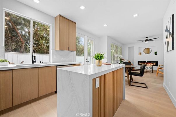 Fireplace, Interior, Kitchen, Recessed Lighting, Wood Texture Flooring