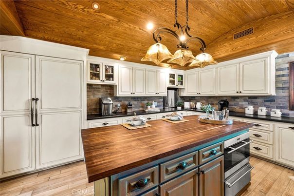 Chandelier, Interior, Kitchen, Recessed Lighting, Stainless Steel Appliances, Wooden Ceilings, Wood Texture Flooring