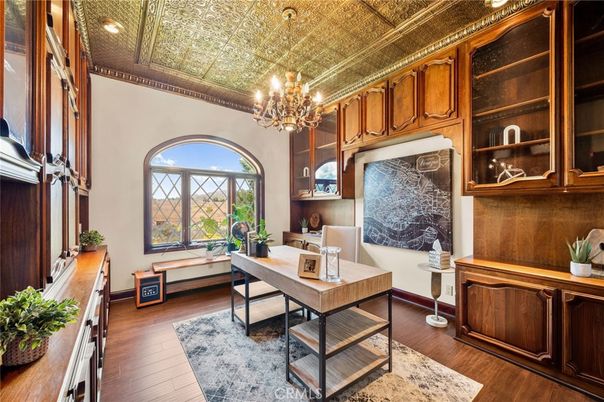 Chandelier, Home Office, Interior, Recessed Lighting, Wood Texture Flooring