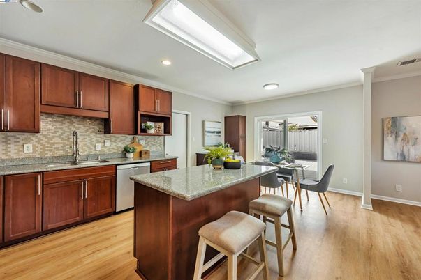 Dining room, Interior, Kitchen, Recessed Lighting, Wood Texture Flooring