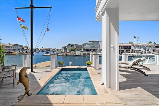 Exterior, Pool, Water
