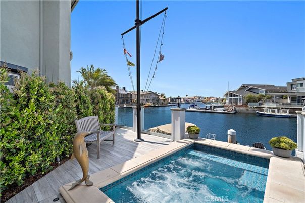 Exterior, Pool, Water