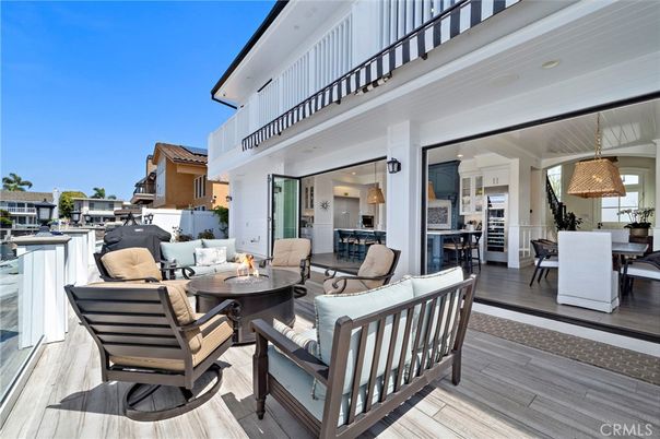 Exterior, Wood Texture Flooring