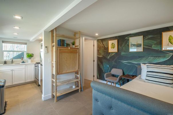 Interior, Recessed Lighting