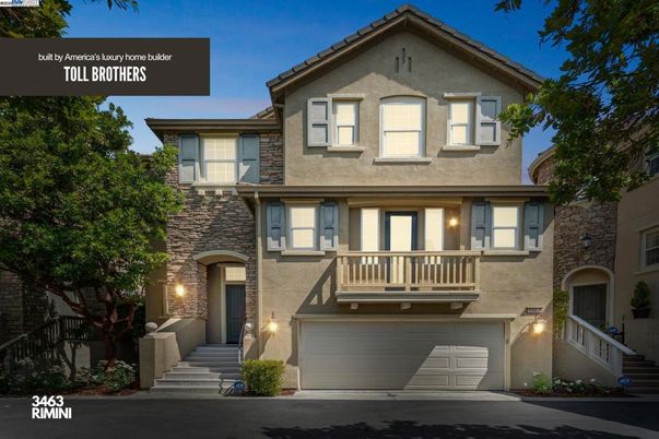 Attached, Exterior, Facade, Rowhouse