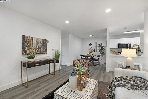 Dining room, Interior, Kitchen, Recessed Lighting, Wood Texture Flooring
