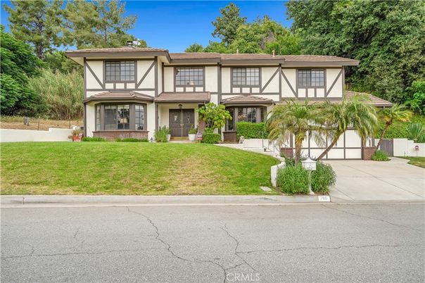 Attached, Exterior, Facade, Tudor Revival