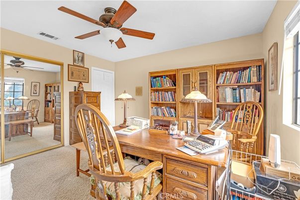 Home Office, Interior