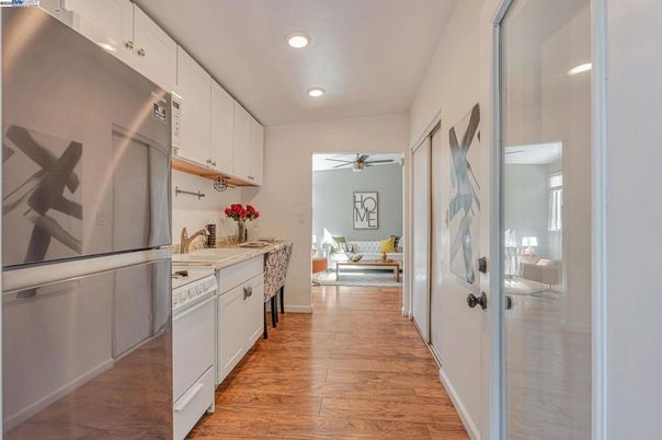 Interior, Kitchen, Recessed Lighting, Wood Texture Flooring