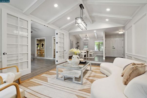 Chandelier, Interior, Living room, Pendant Lights, Recessed Lighting, Wood Texture Flooring