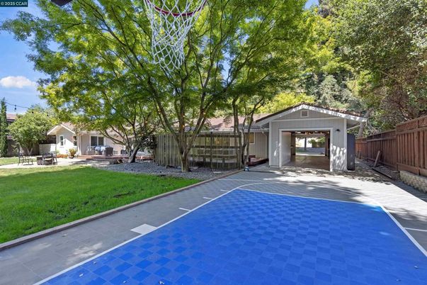 Backyard, Detached Garage, Exterior