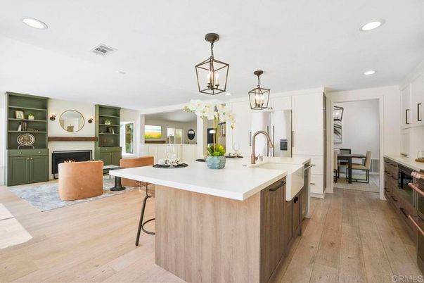 Fireplace, Interior, Kitchen, Pendant Lights, Recessed Lighting, Wood Texture Flooring