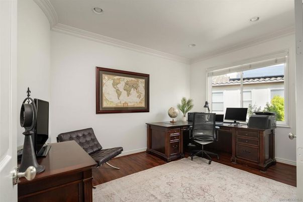 Home Office, Interior, Recessed Lighting, Wood Texture Flooring