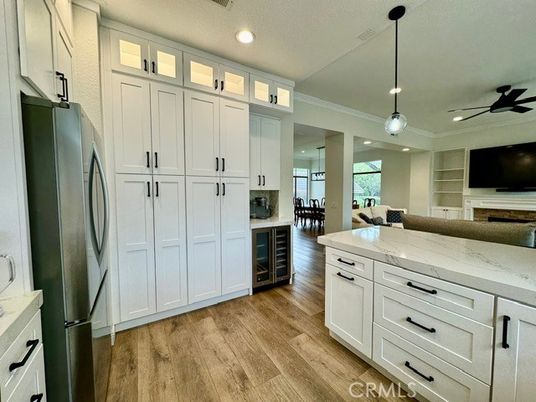 Dining room, Interior, Kitchen, Pendant Lights, Recessed Lighting, Wood Texture Flooring