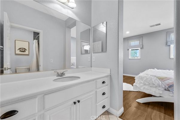 Bathroom, Interior, Recessed Lighting, Wood Texture Flooring