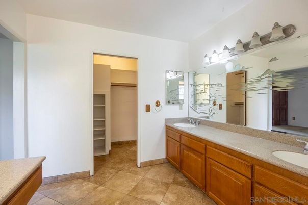 Bathroom, Dual Sink Vanities, Interior, Walk-in Closets