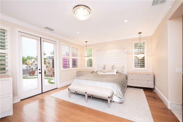 Bedroom, Interior, Pendant Lights, Recessed Lighting, Wood Texture Flooring