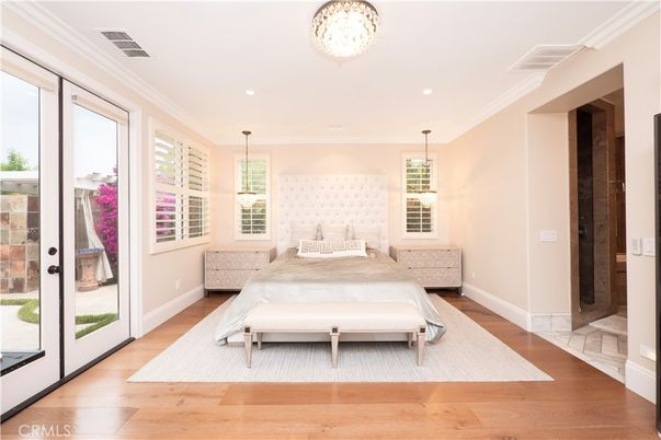 Bedroom, Interior, Pendant Lights, Recessed Lighting, Wood Texture Flooring