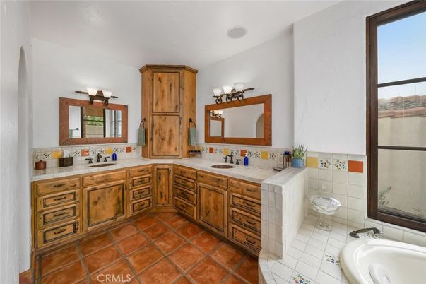 Bathroom, Dual Sink Vanities, Interior, Tile Countertops