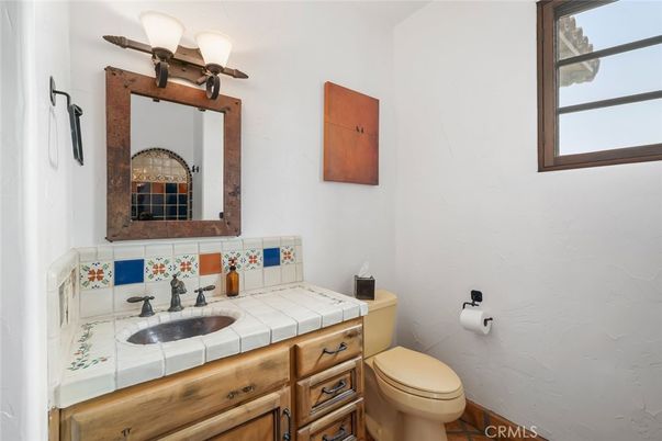Bathroom, Interior, Tile Countertops