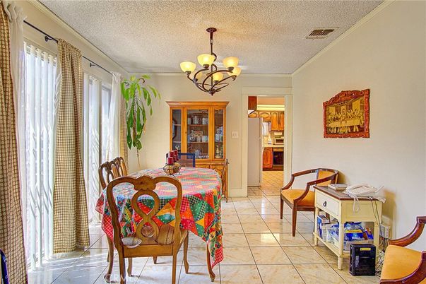 Chandelier, Dining room, Interior