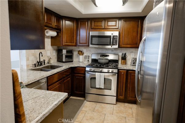 Interior, Kitchen, Stainless Steel Appliances