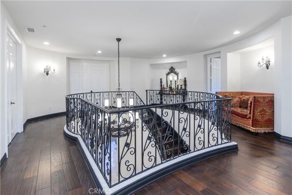 Chandelier, Interior, Recessed Lighting, Wood Texture Flooring
