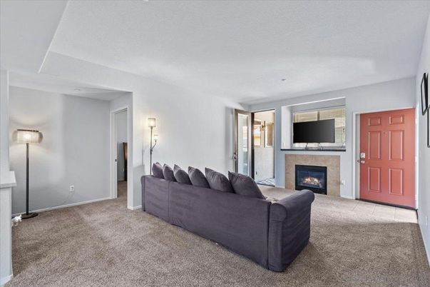 Fireplace, Interior, Living room