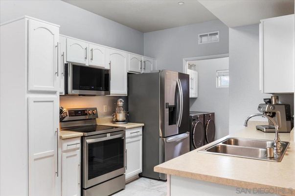 Interior, Kitchen, Marble, Stainless Steel Appliances