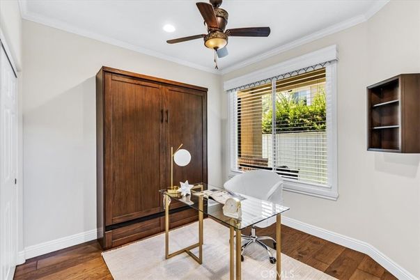 Home Office, Interior, Recessed Lighting, Wood Texture Flooring