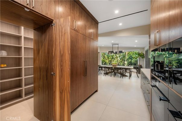Dining room, Interior, Kitchen, Pendant Lights, Recessed Lighting, Wooden Walls