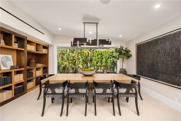 Dining room, Interior, Recessed Lighting