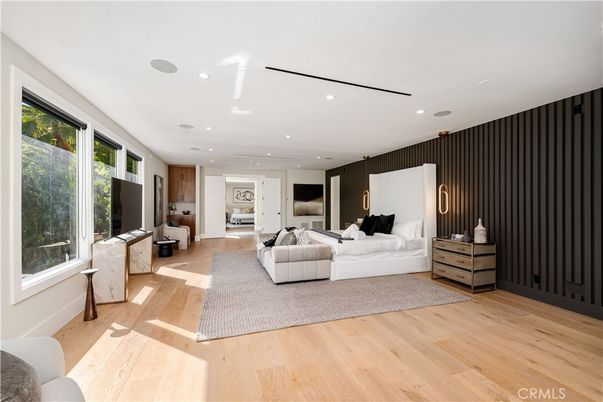 Bedroom, Interior, Living room, Recessed Lighting, Wood Texture Flooring