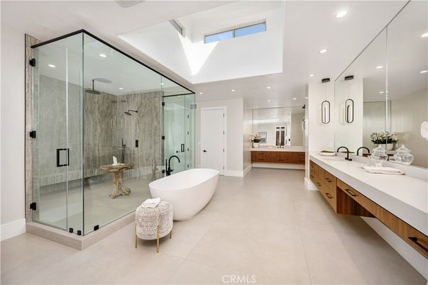 Bathroom, Dual Sink Vanities, Free Standing Baths, Glass Shower, Interior, Recessed Lighting