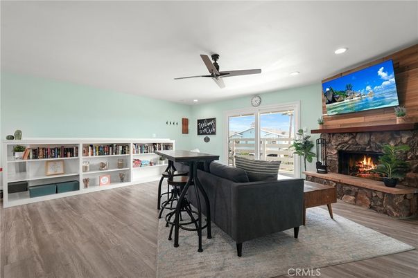 Fireplace, Interior, Living room, Recessed Lighting, Wood Texture Flooring
